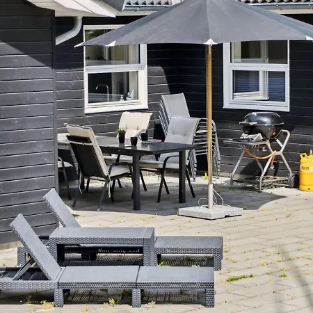 Swarthovde - From The Sea In Ne Jutland By Interhome * Hals
